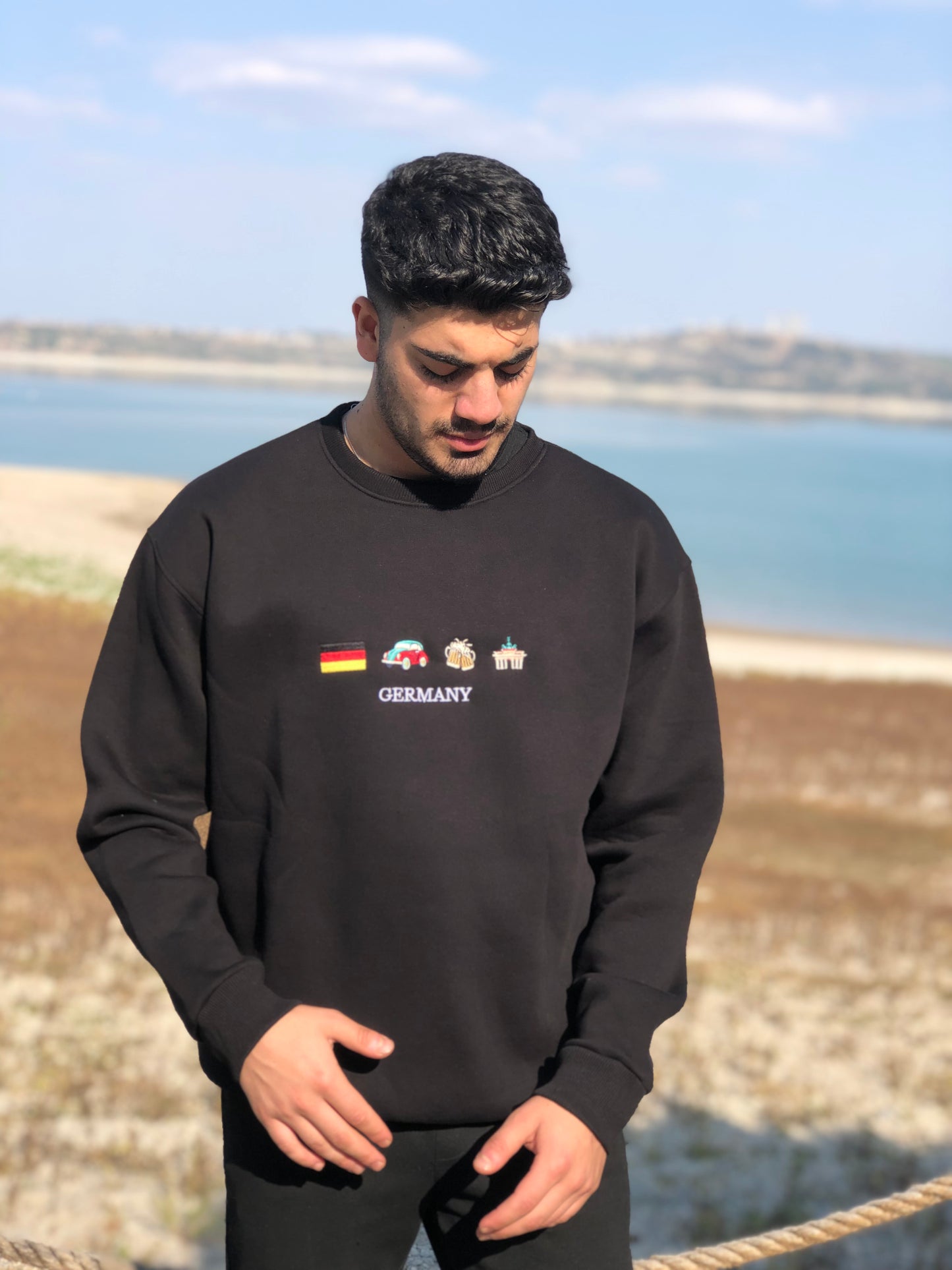 Almanya Tasarımlı Sweatshirt