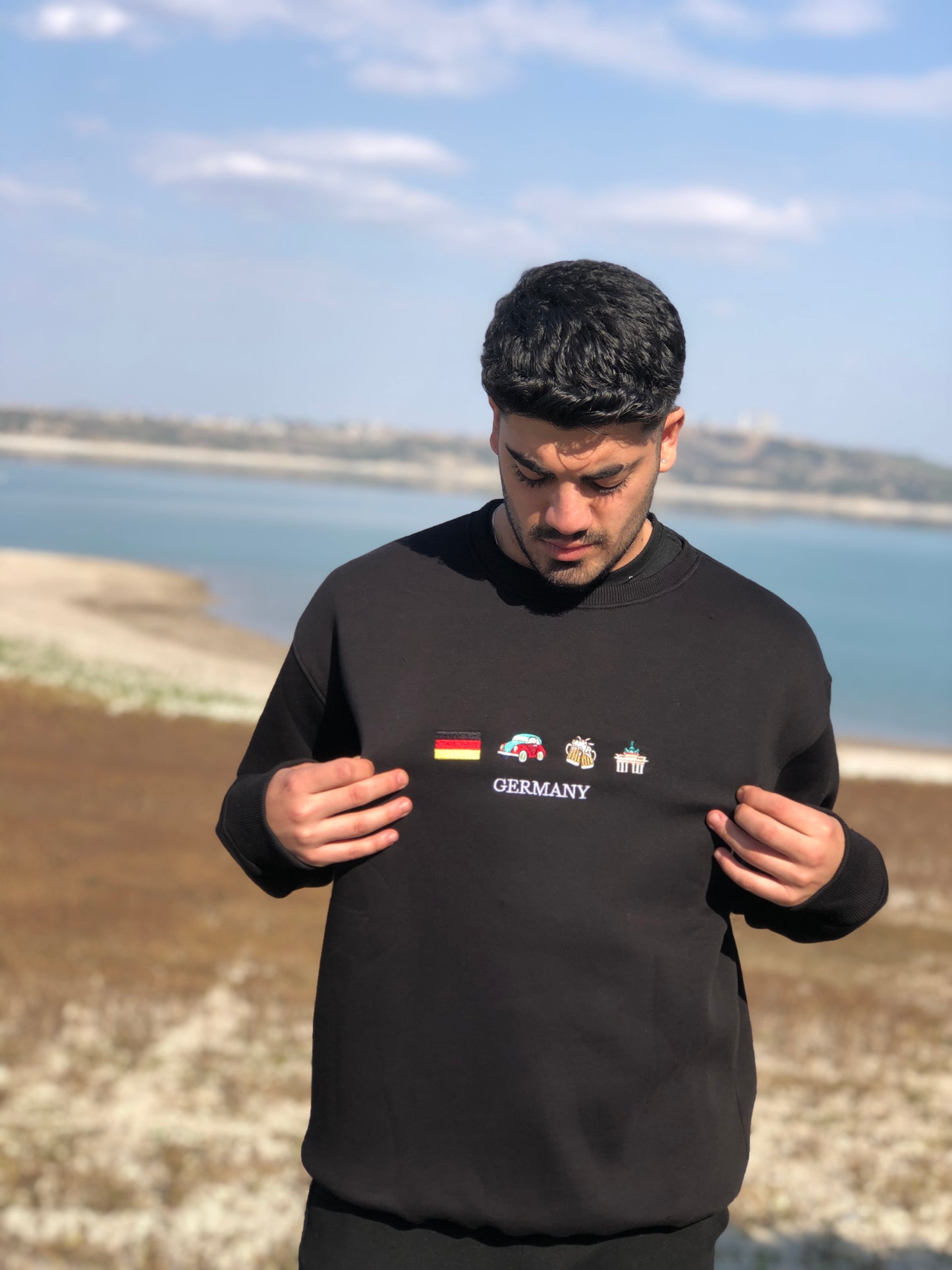 Almanya Tasarımlı Sweatshirt